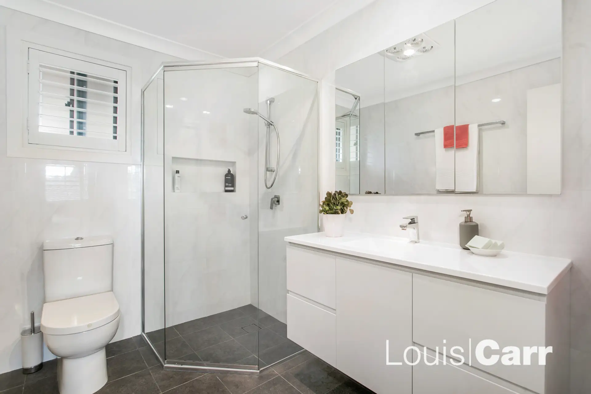 Photo #12: 27 Tallowwood Avenue, Cherrybrook - Sold by Louis Carr Real Estate