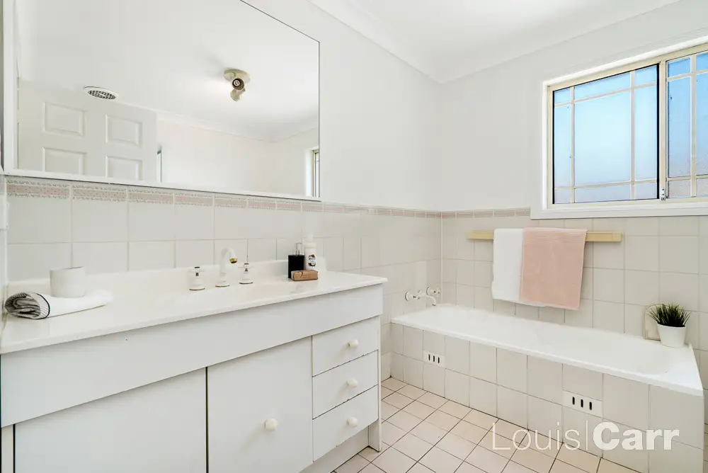Photo #7: 17 Fallows Way, Cherrybrook - Sold by Louis Carr Real Estate