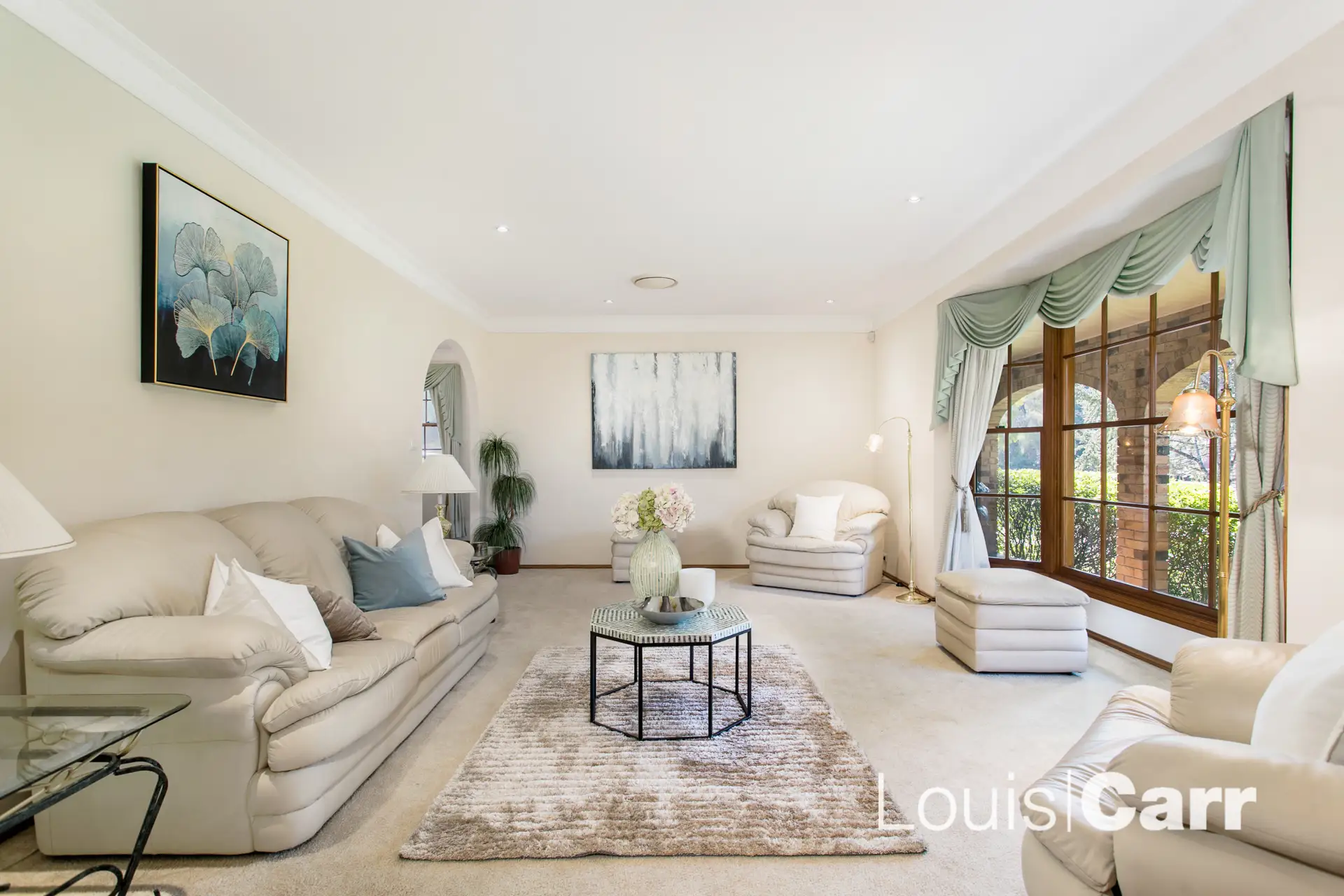Photo #4: 33 Casuarina Drive, Cherrybrook - Sold by Louis Carr Real Estate