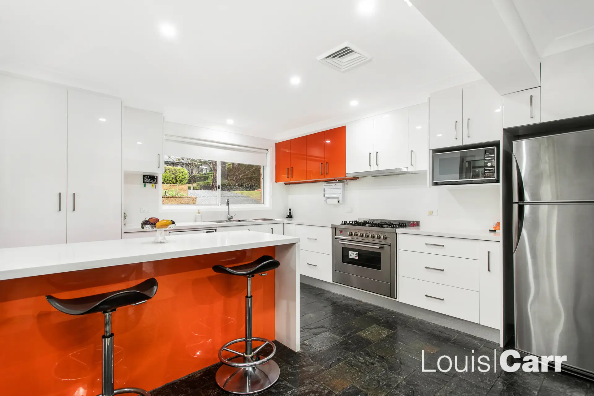 194 Shepherds Drive, Cherrybrook Sold by Louis Carr Real Estate - image 3