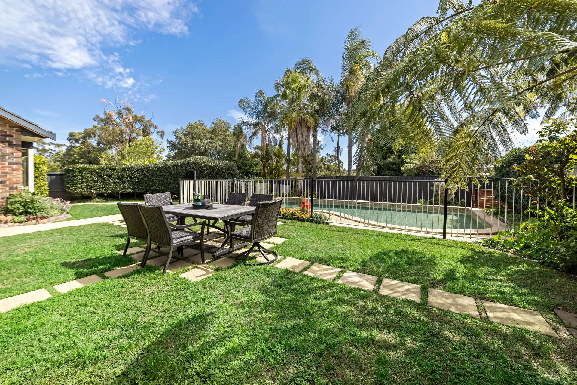 15 Josephine Crescent, Cherrybrook Sold by Louis Carr Real Estate - image 8