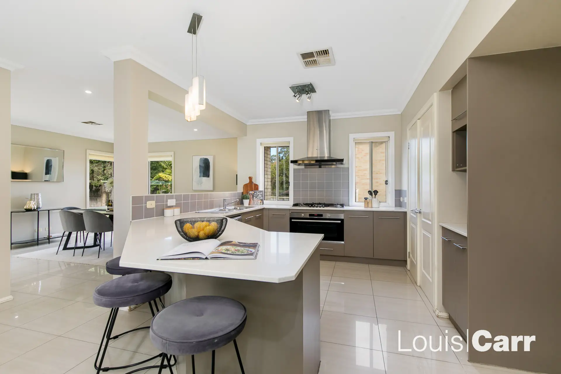 47 McCusker Crescent, Cherrybrook Sold by Louis Carr Real Estate - image 3