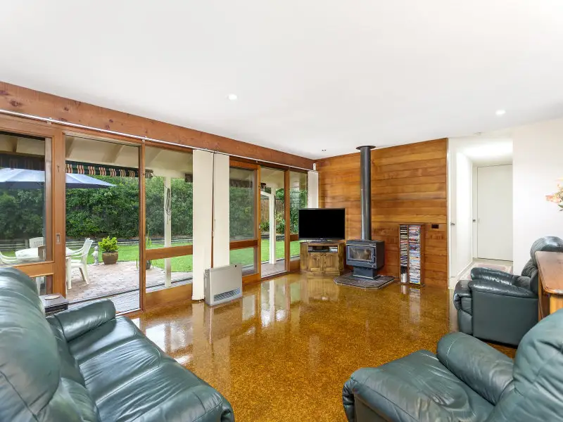9 Teak Place, Cherrybrook Leased by Louis Carr Real Estate