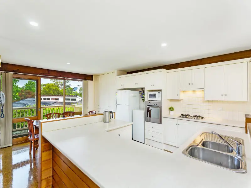9 Teak Place, Cherrybrook Leased by Louis Carr Real Estate - image 2