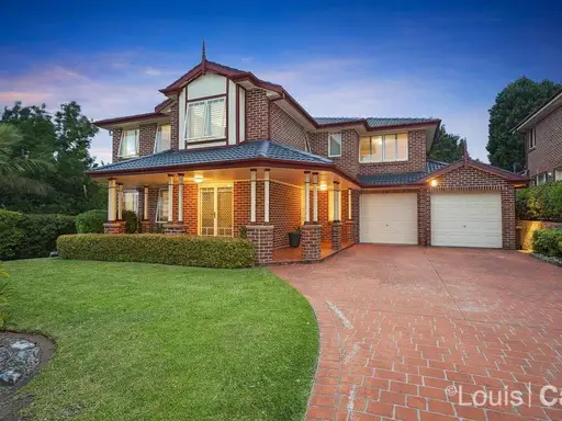 44 Ravensbourne Circuit, Dural Sold by Louis Carr Real Estate