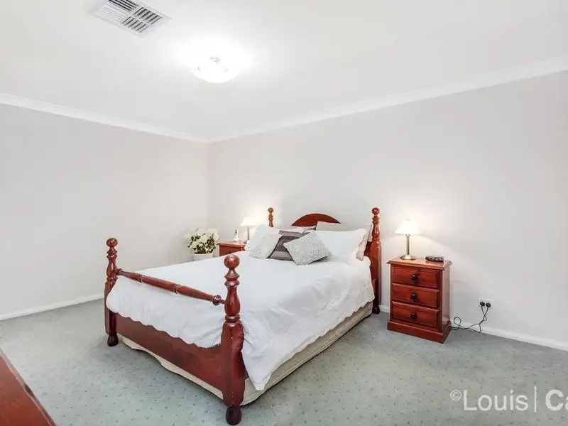 44 Ravensbourne Circuit, Dural Sold by Louis Carr Real Estate - image 7