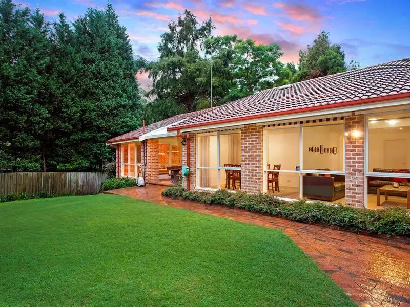 6 Brundy Close, West Pennant Hills Sold by Louis Carr Real Estate - image 2