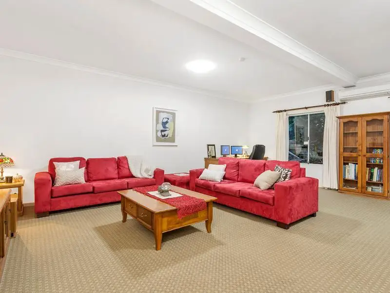 4 Glenvale Close, West Pennant Hills Sold by Louis Carr Real Estate - image 5