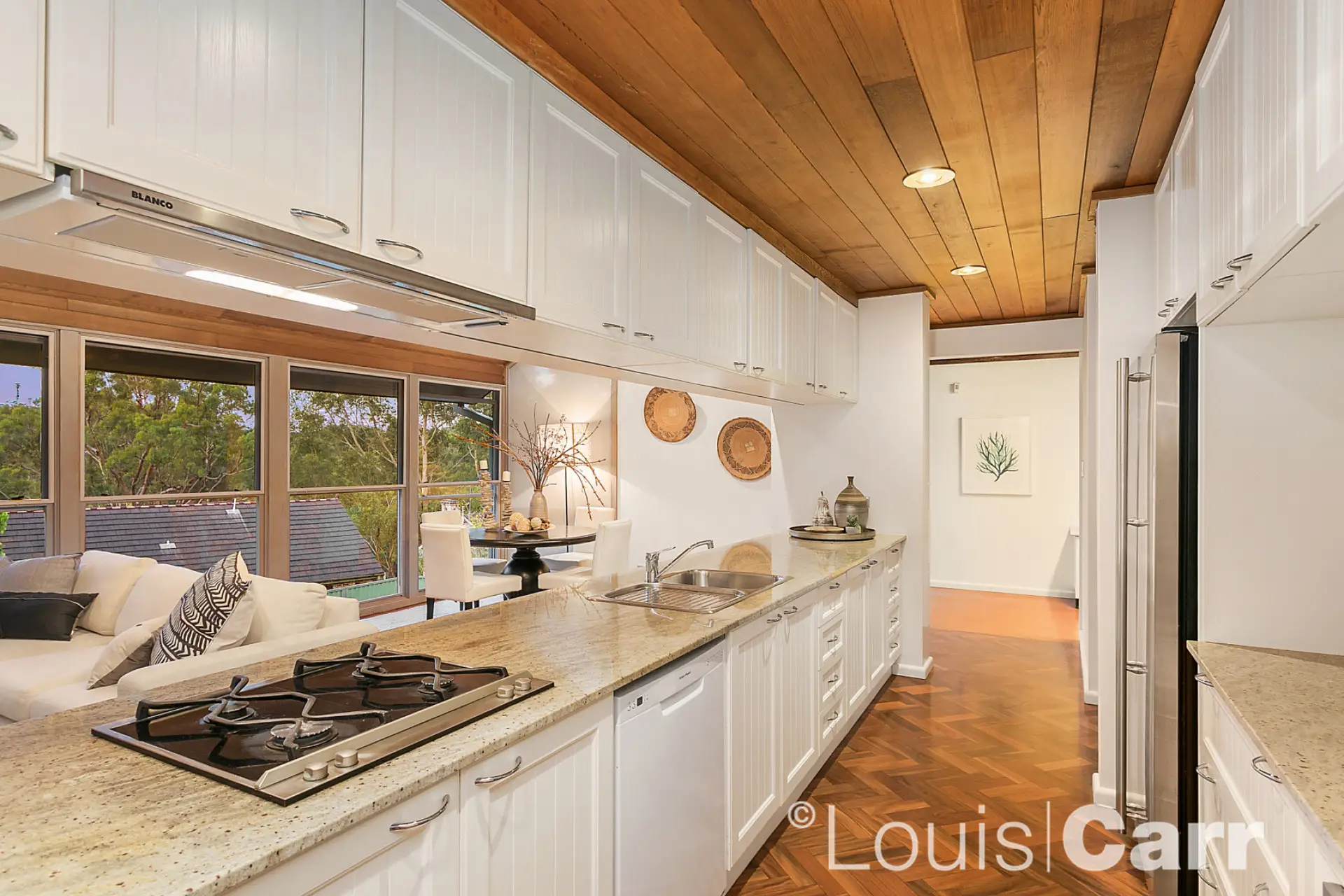 Photo #9: 8 Keith Court, Cherrybrook - Sold by Louis Carr Real Estate