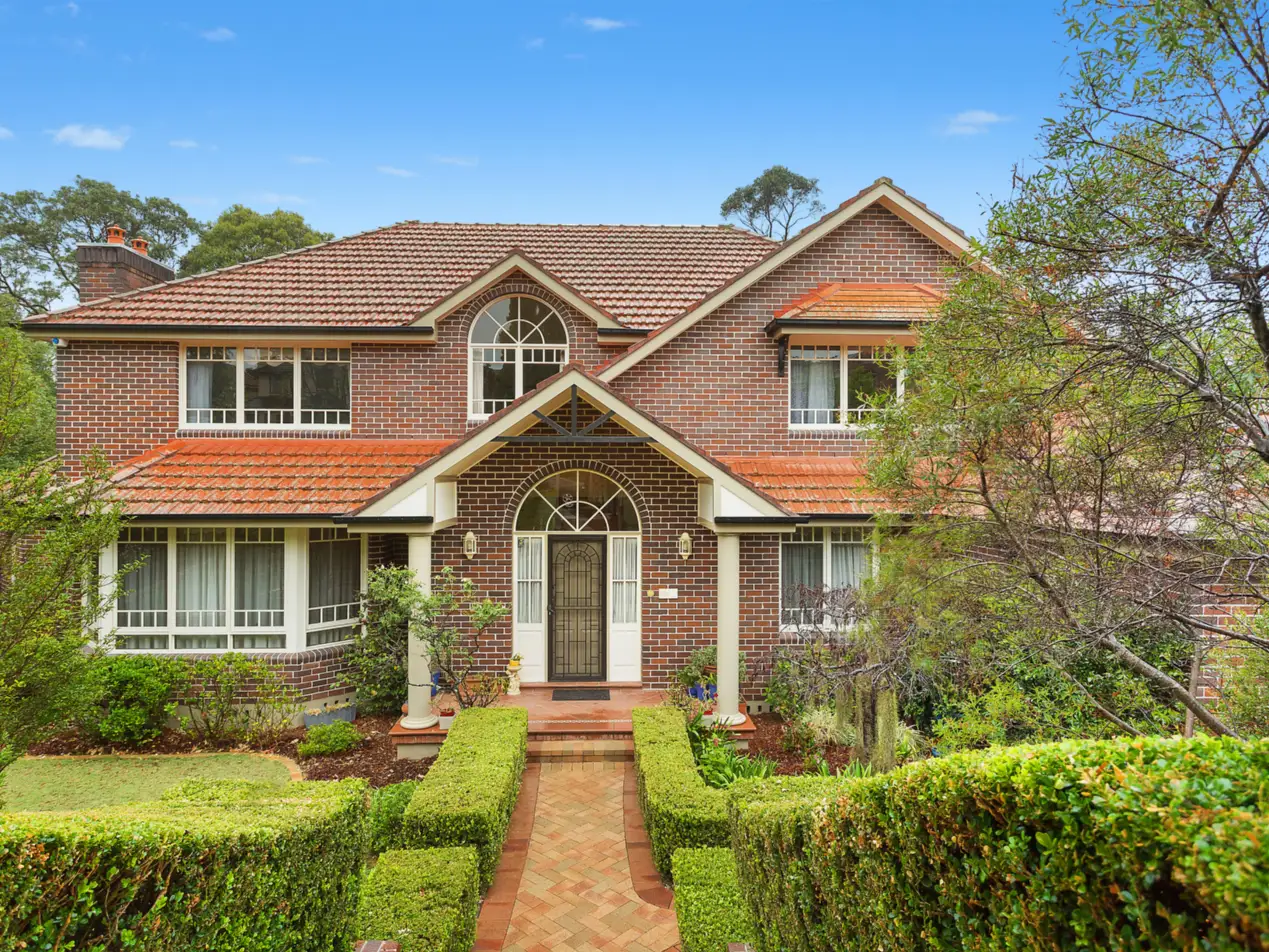 84 Alana Drive, West Pennant Hills Sold by Louis Carr Real Estate - image 1