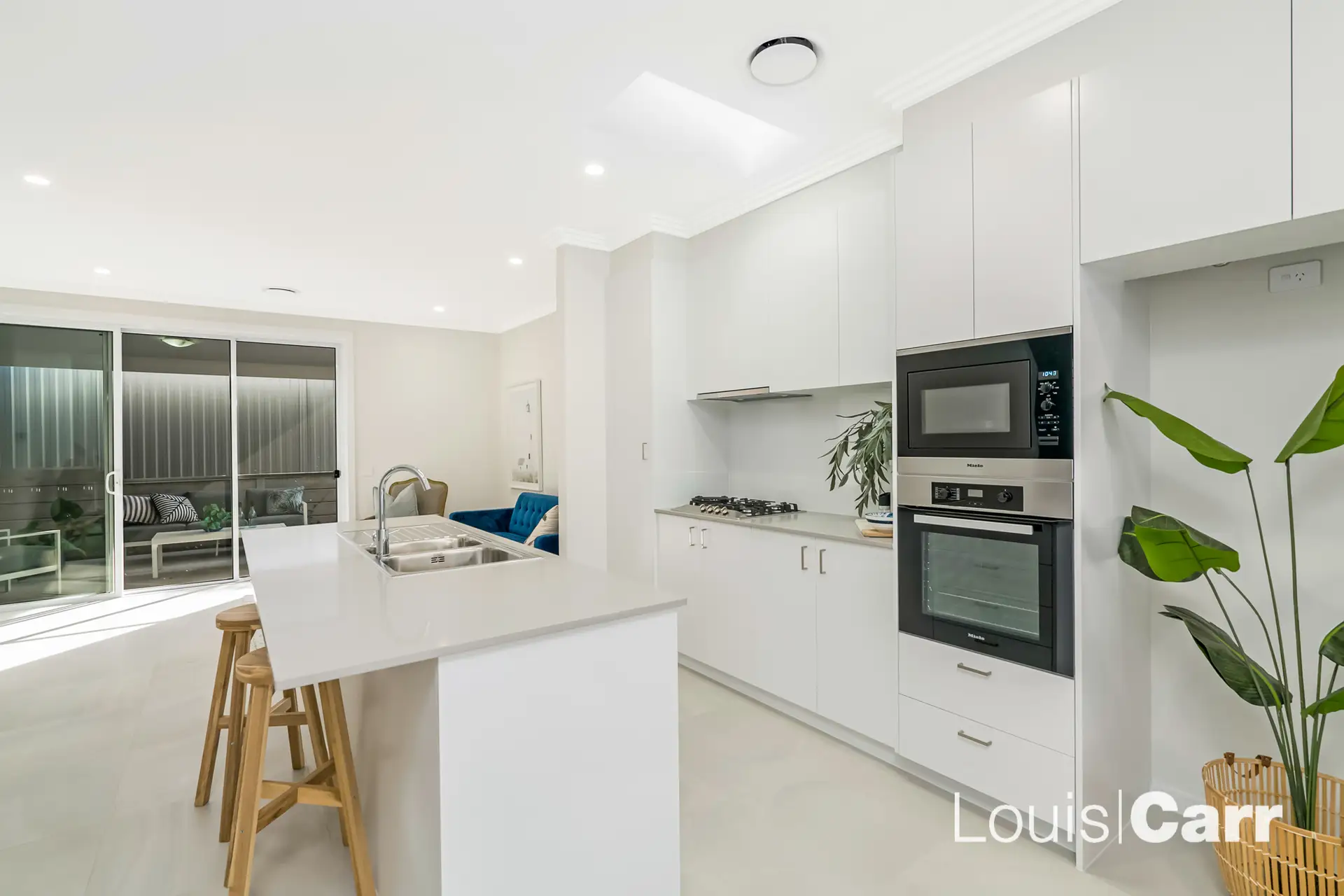 2/18-20 Cardinal Avenue, Beecroft Sold by Louis Carr Real Estate - image 2