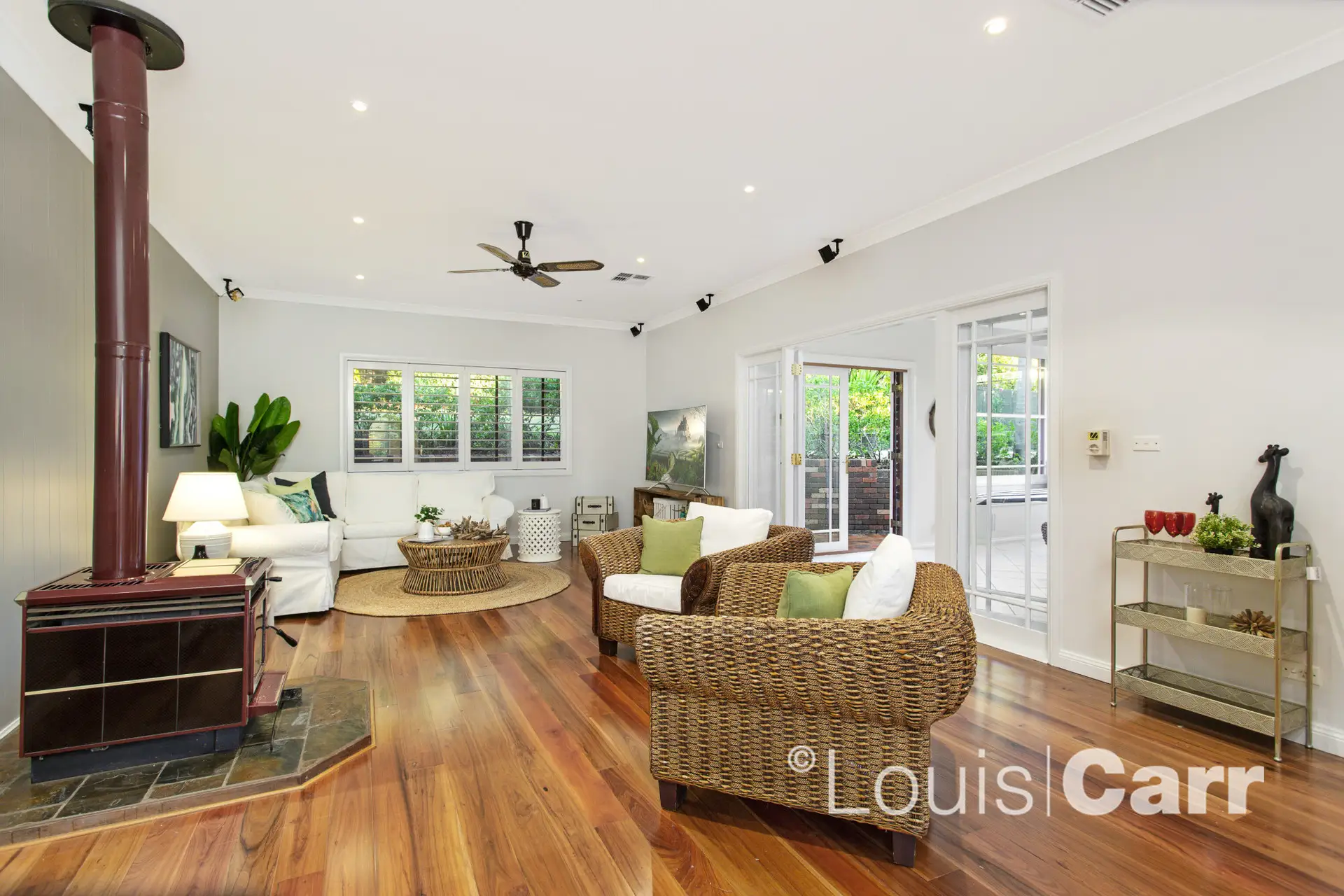 17 Blue Jay Court, West Pennant Hills Sold by Louis Carr Real Estate - image 2