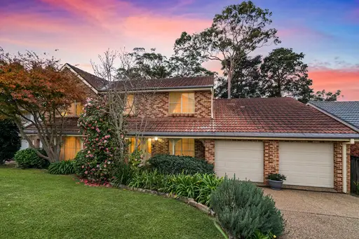 8 Deakin Place, West Pennant Hills Sold by Louis Carr Real Estate