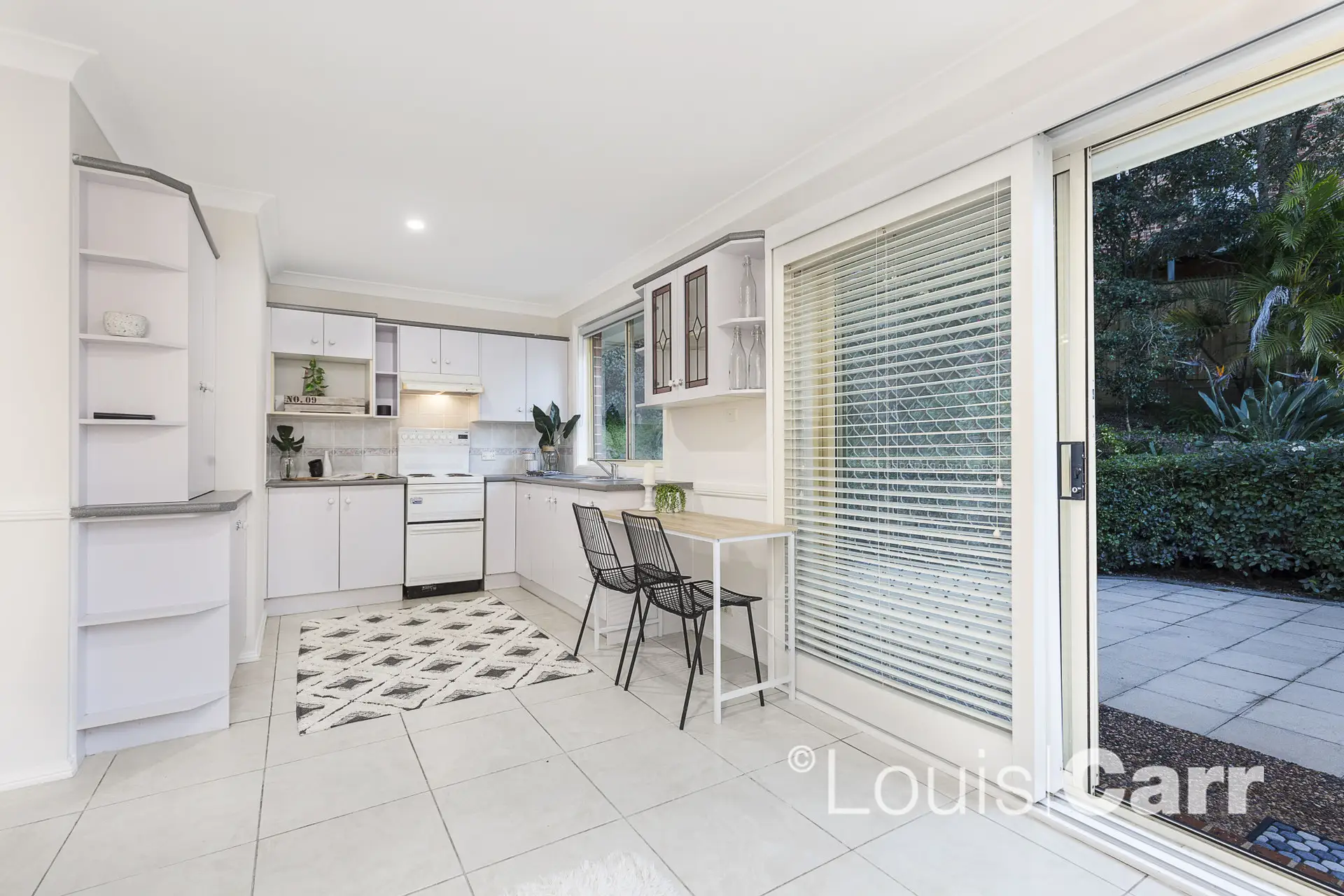 Photo #6: 35 Alana Drive, West Pennant Hills - Sold by Louis Carr Real Estate