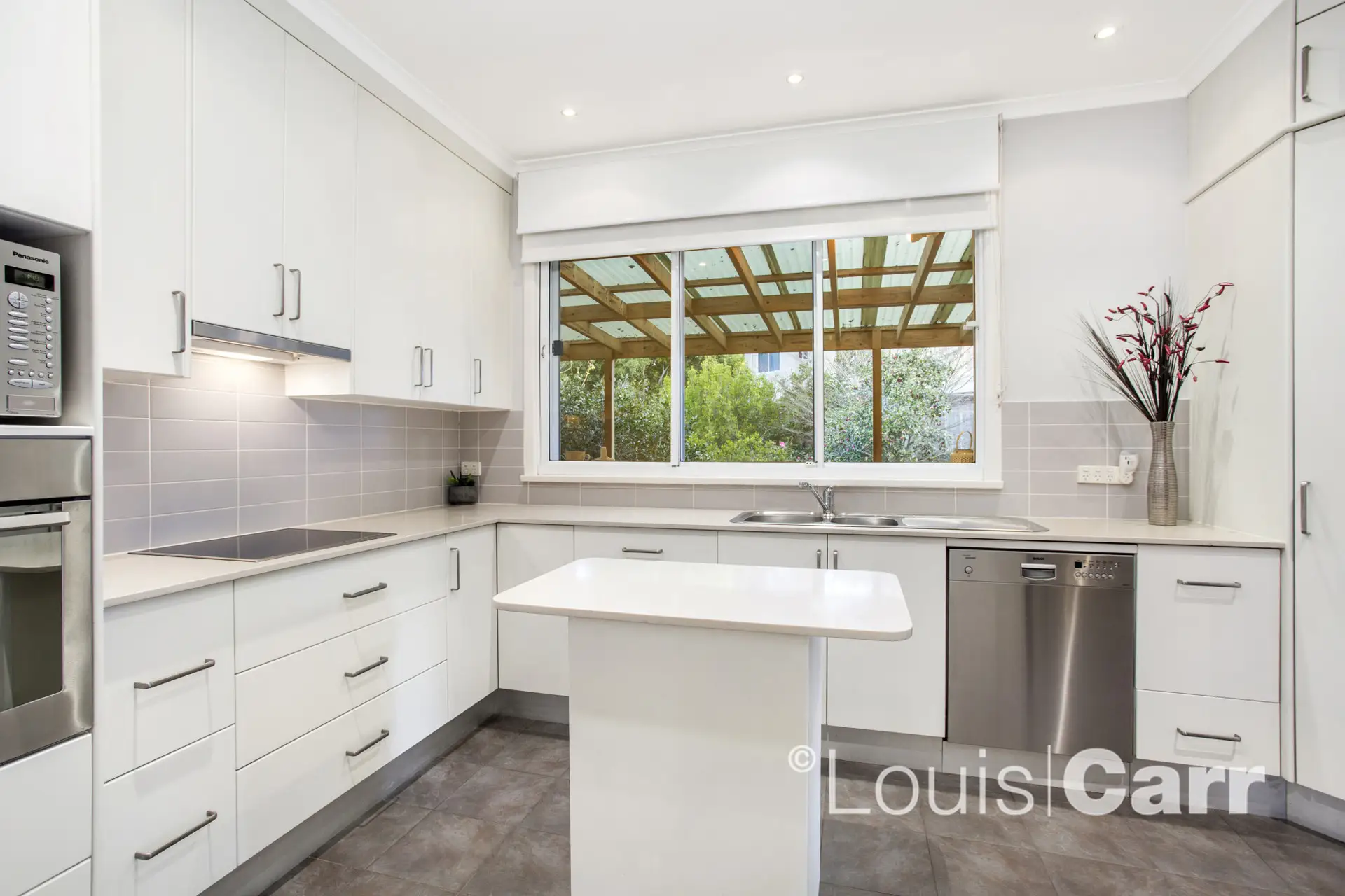 17 Jadchalm Street, West Pennant Hills Sold by Louis Carr Real Estate - image 1