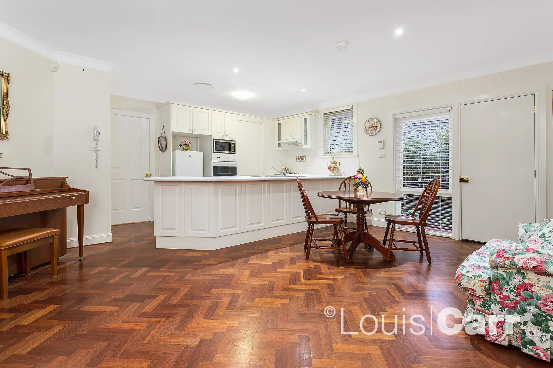 Photo #10: 3 Compton Green, West Pennant Hills - Sold by Louis Carr Real Estate