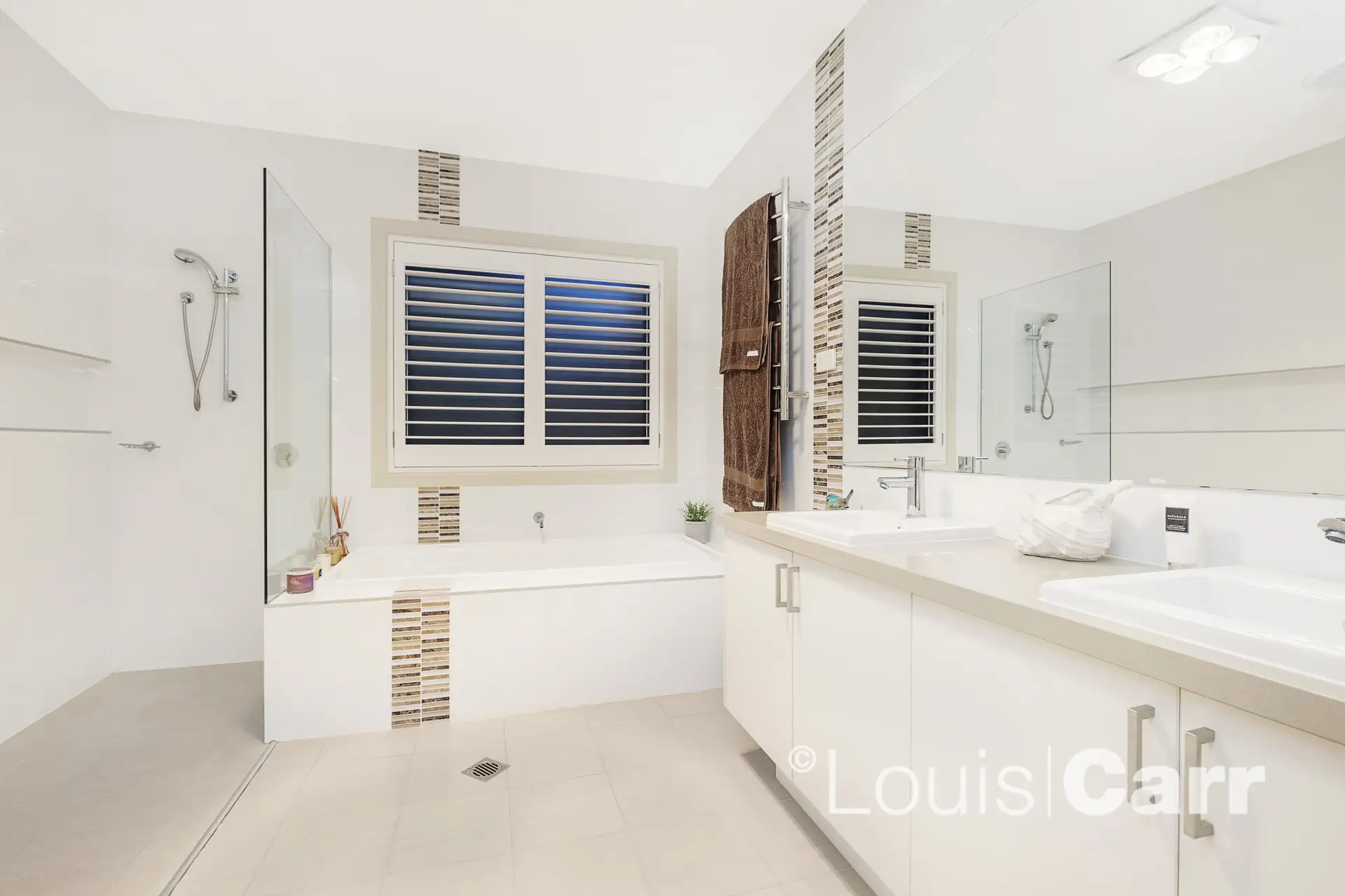 19 Timberline Avenue, West Pennant Hills Sold by Louis Carr Real Estate - image 5