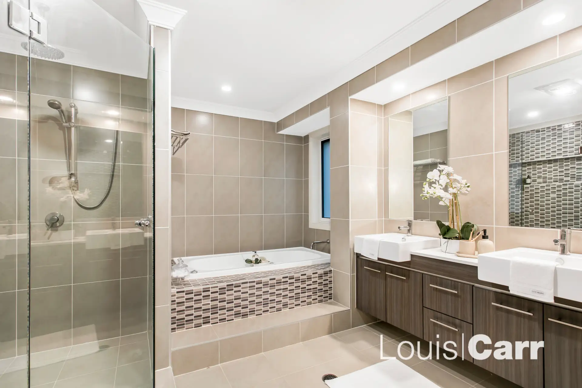 Photo #8: 151 Oratava Avenue, West Pennant Hills - Sold by Louis Carr Real Estate