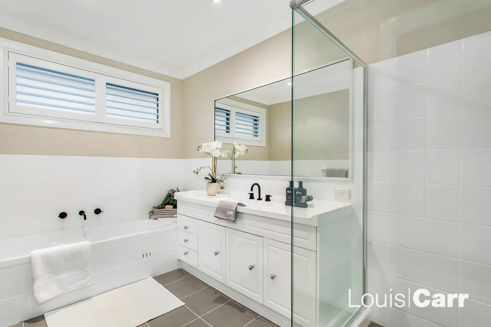 Photo #12: 7 Sanctuary Point Road, West Pennant Hills - Sold by Louis Carr Real Estate
