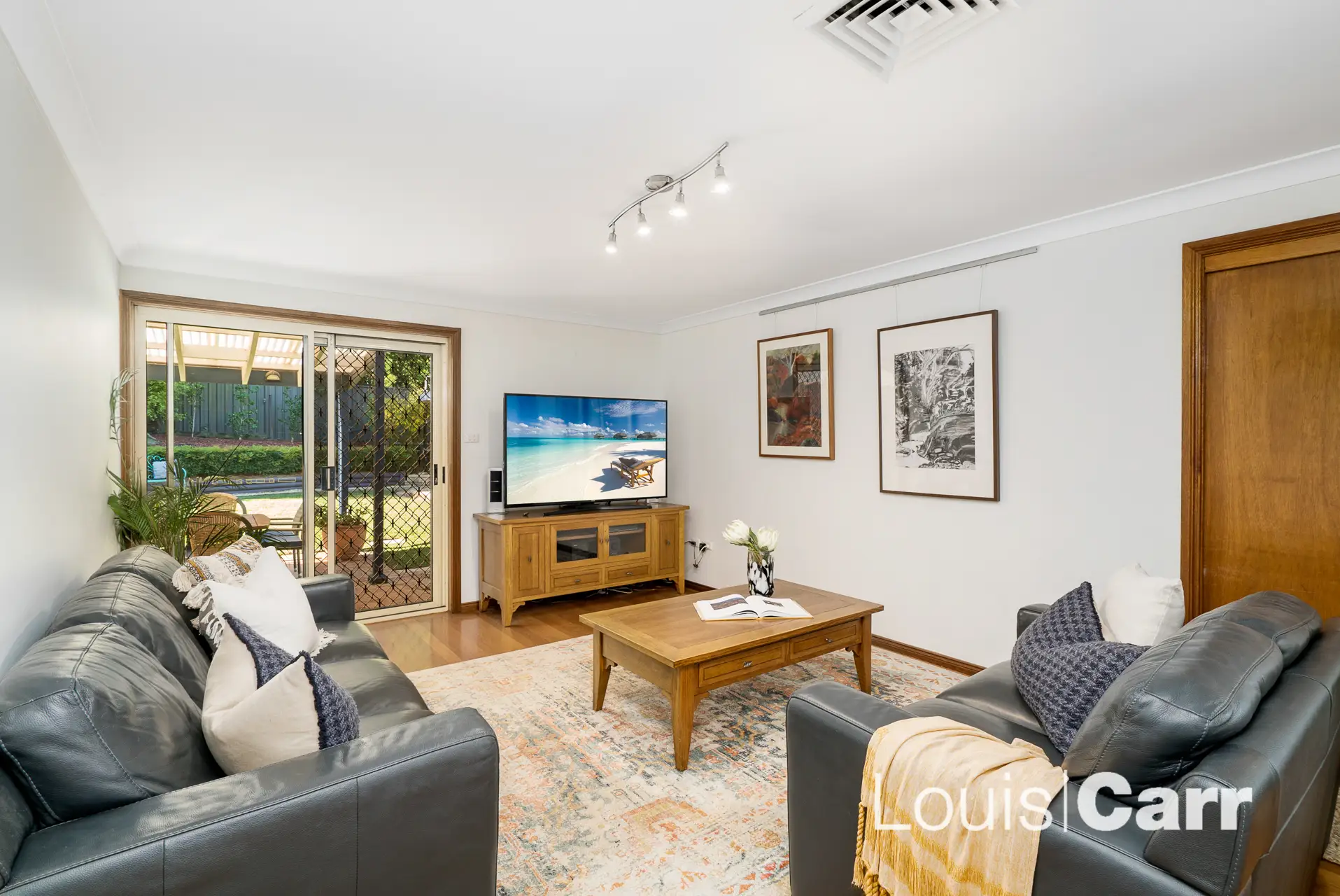 9 Kullaroo Avenue, Castle Hill Sold by Louis Carr Real Estate - image 1