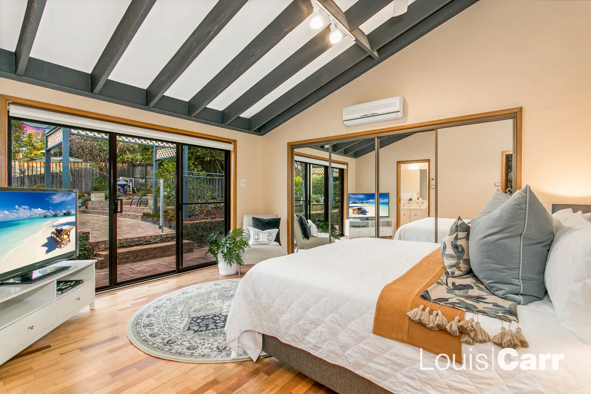 Photo #7: 47 Range Road, West Pennant Hills - Sold by Louis Carr Real Estate