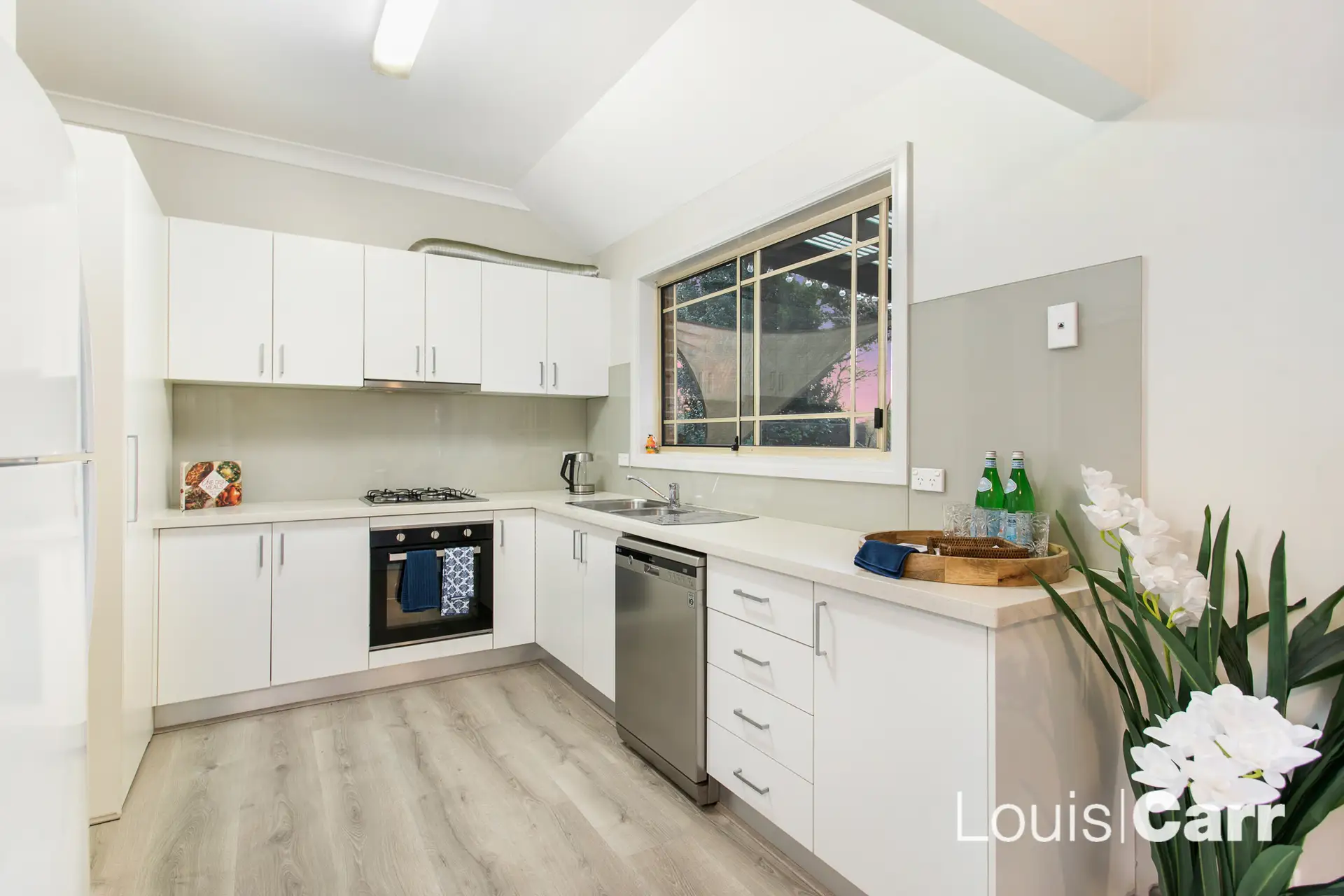 14/23 Glenvale Close, West Pennant Hills Sold by Louis Carr Real Estate - image 3