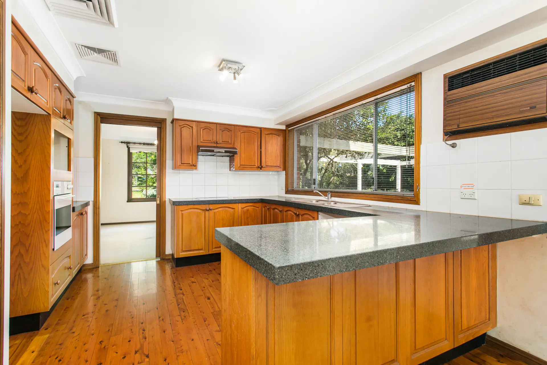 20 Mountain View Crescent, West Pennant Hills Sold by Louis Carr Real Estate - image 2