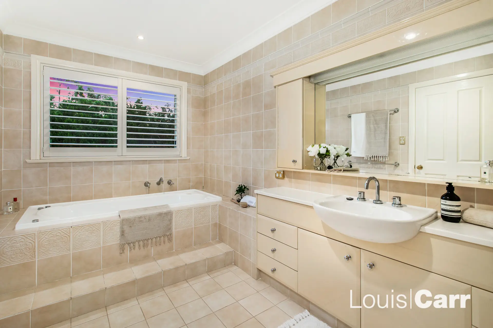 5 Rodney Place, West Pennant Hills Sold by Louis Carr Real Estate - image 1