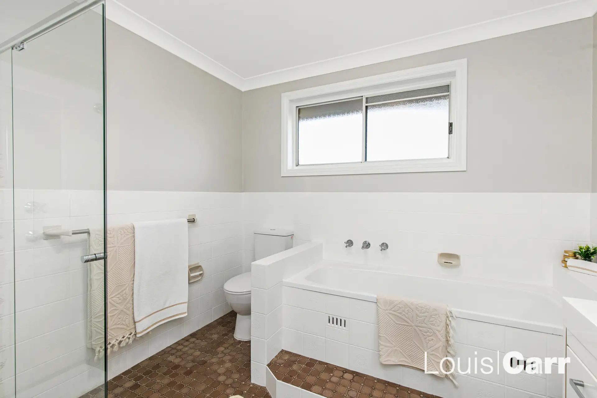Photo #9: 4 Myson Drive, Cherrybrook - Sold by Louis Carr Real Estate