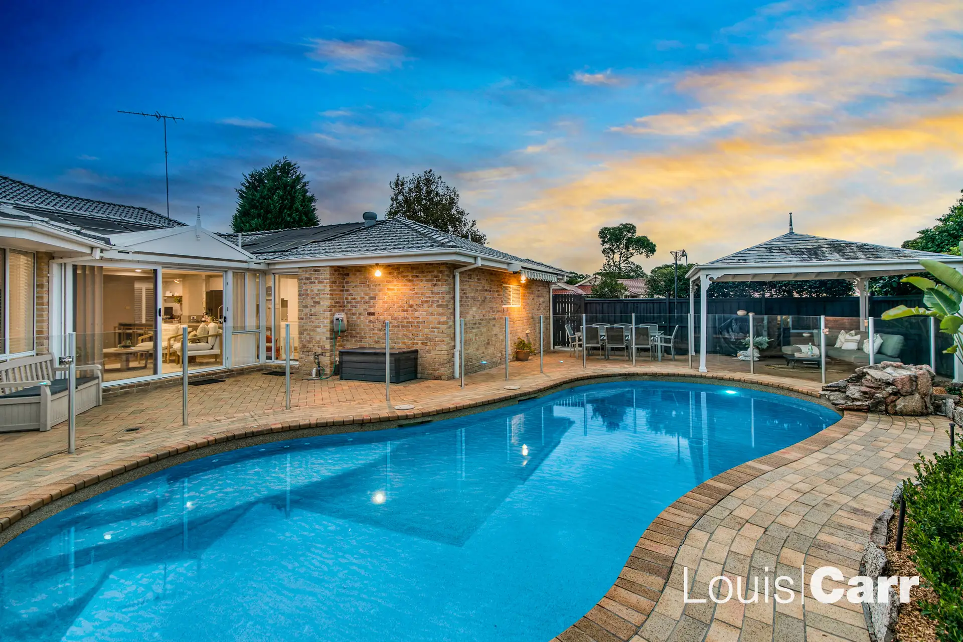 5 Francis Oakes Way, West Pennant Hills Sold by Louis Carr Real Estate - image 1