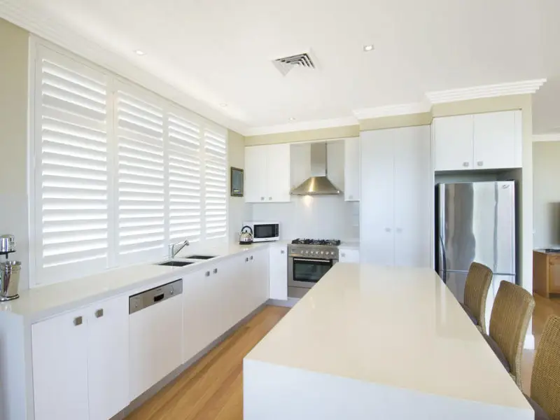 12/2 The Esplanade, Terrigal Leased by Louis Carr Real Estate - image 5
