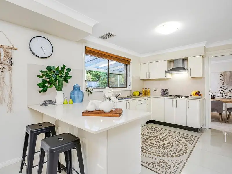 16 Barry Place, Cherrybrook Leased by Louis Carr Real Estate - image 2