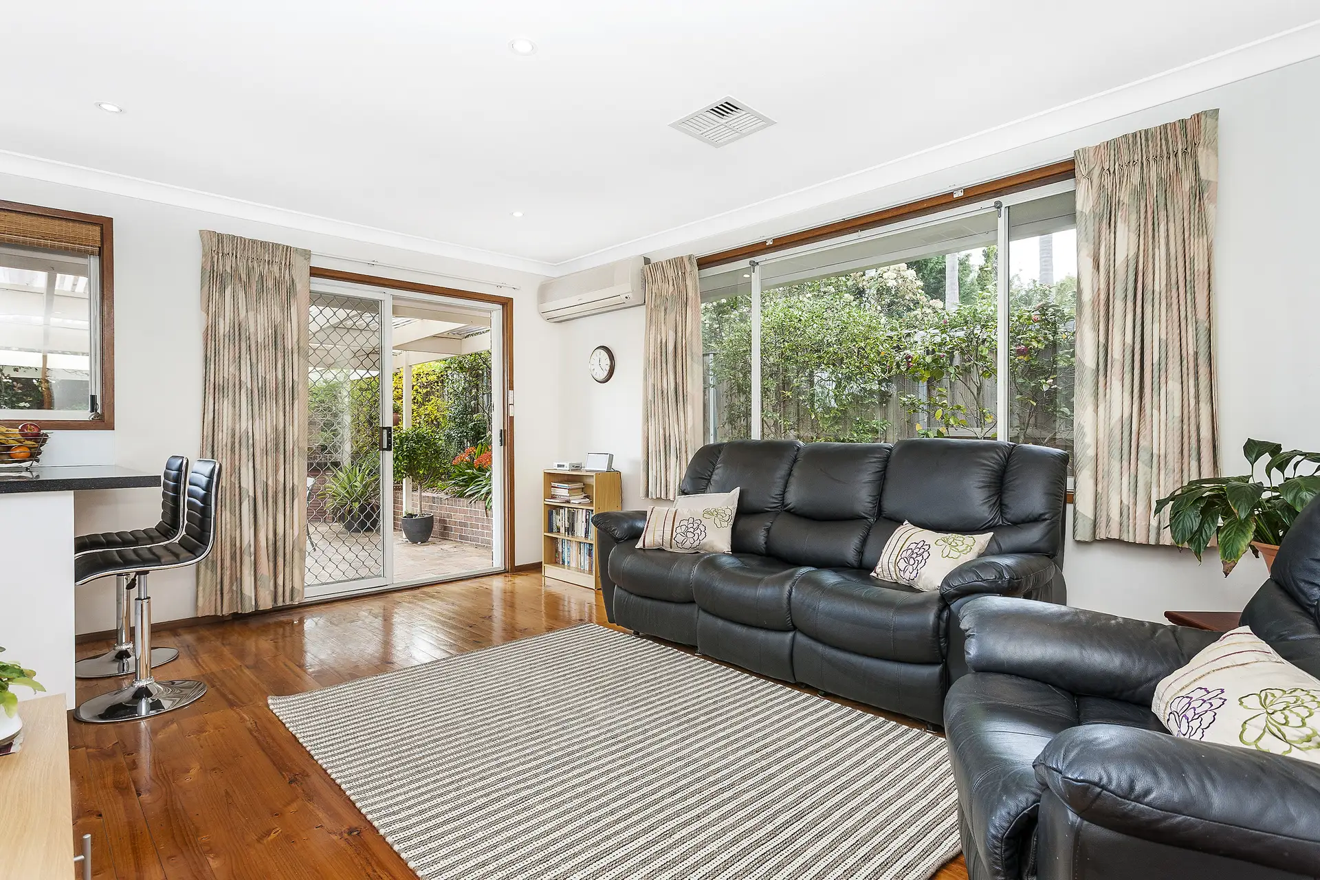 7 Rossian Place, Cherrybrook Leased by Louis Carr Real Estate - image 3
