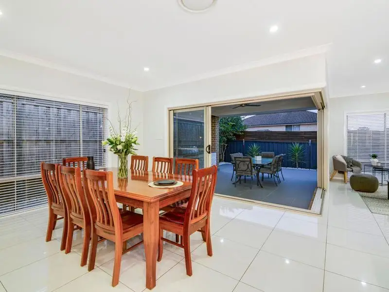 44 Hadley Circuit, Beaumont Hills Sold by Louis Carr Real Estate - image 6