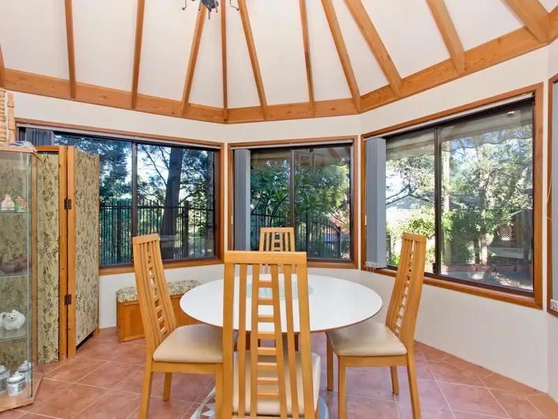 8 Clegg Place, Glenhaven Sold by Louis Carr Real Estate - image 3