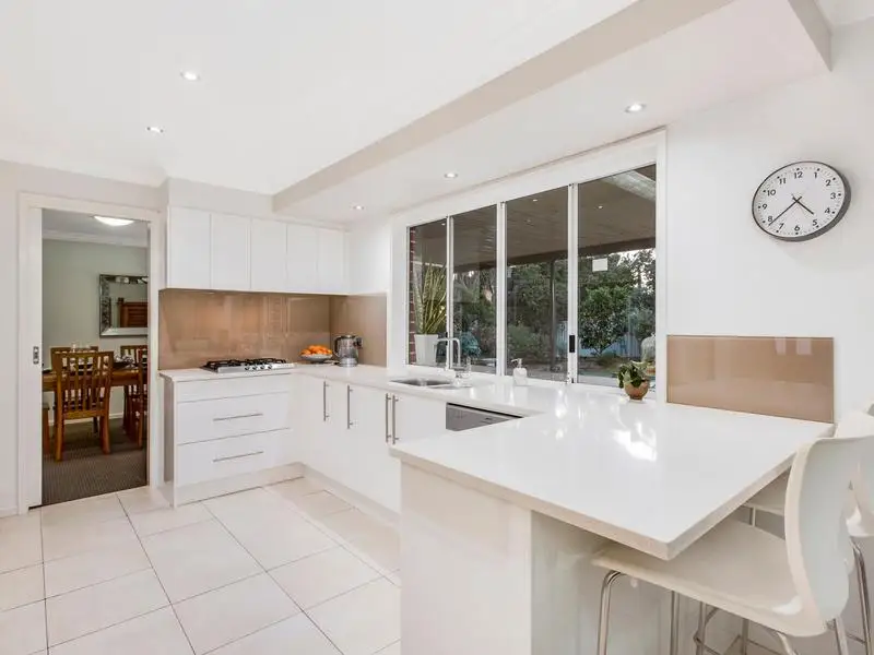 6 Bishopsgate Avenue, Castle Hill Sold by Louis Carr Real Estate - image 3