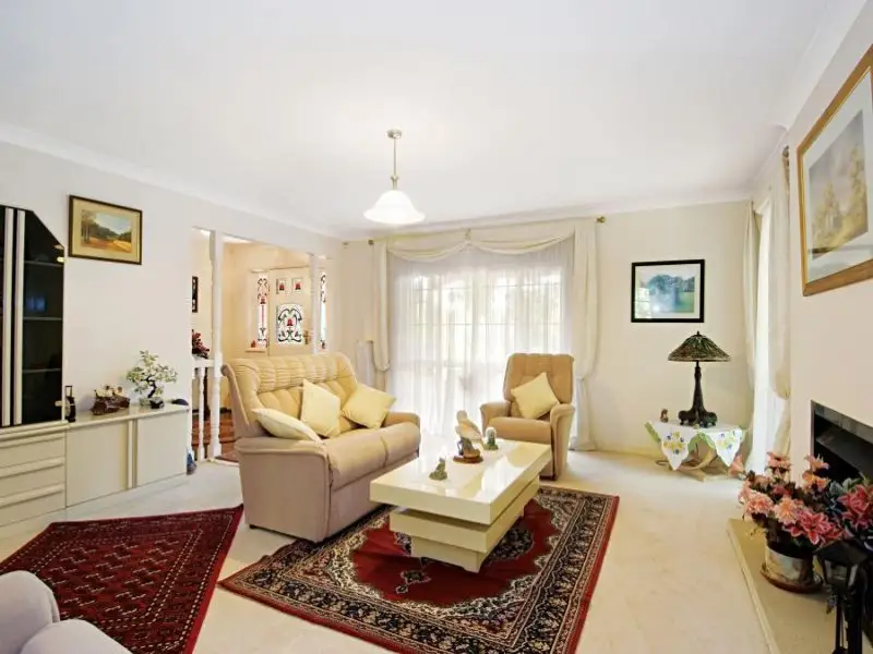 Dural Sold by Louis Carr Real Estate - image 8