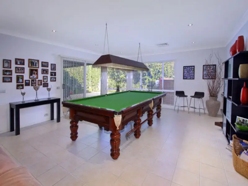 17 Drysdale Circuit, Beaumont Hills Sold by Louis Carr Real Estate - image 2