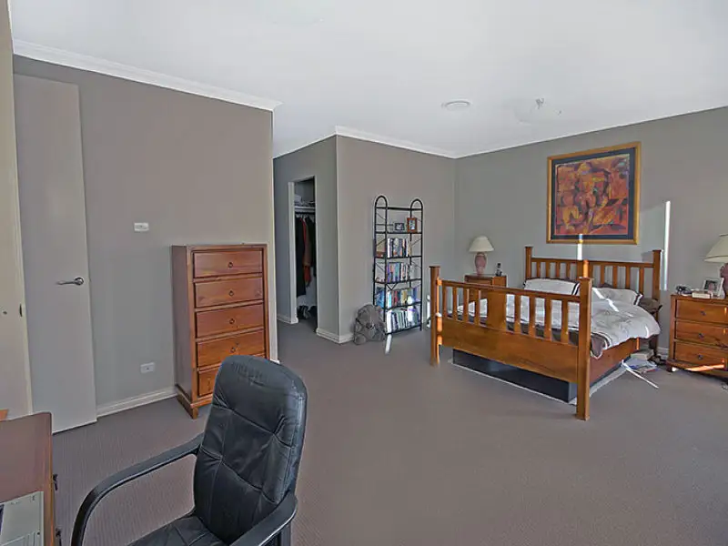 6 Gipps Place, Beaumont Hills Sold by Louis Carr Real Estate - image 6