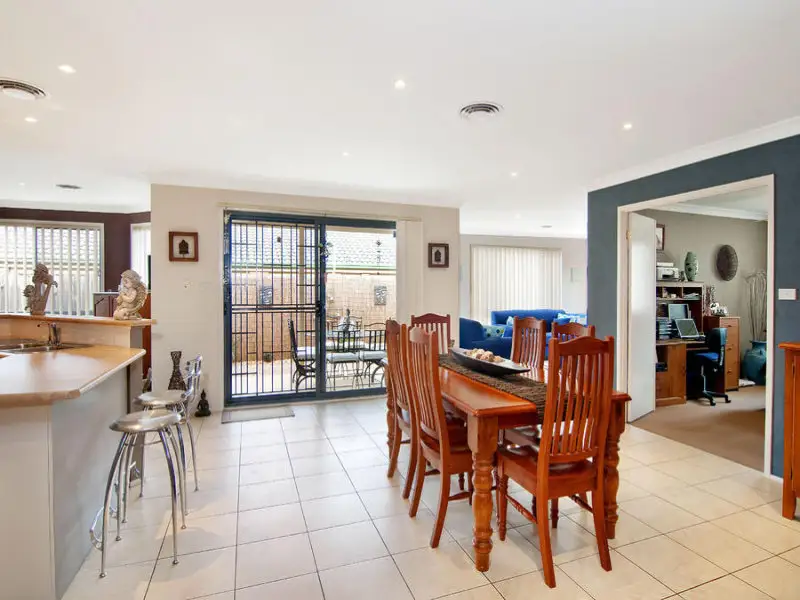 8 Dalton Close, Rouse Hill Sold by Louis Carr Real Estate - image 2