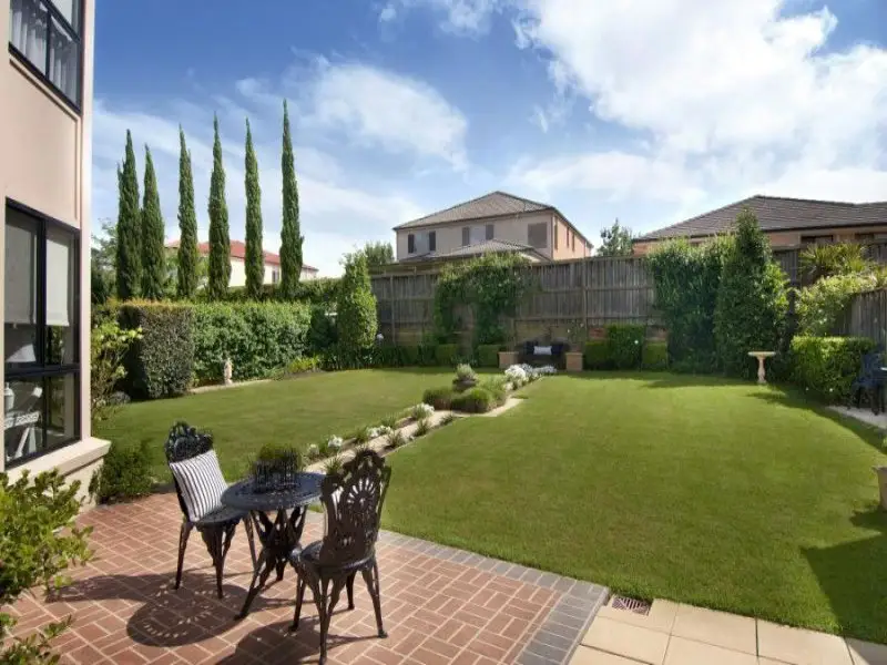 Beaumont Hills Sold by Louis Carr Real Estate - image 3