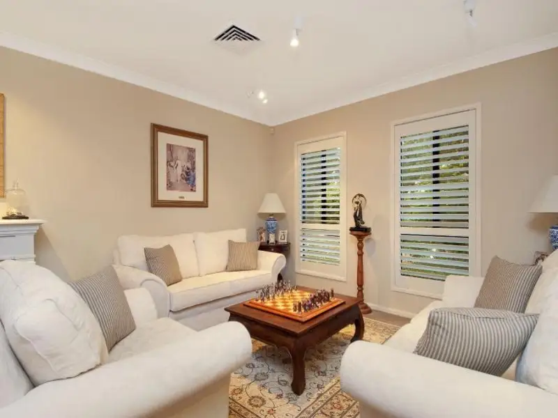 9 Minerva Crescent, Beaumont Hills Sold by Louis Carr Real Estate - image 6