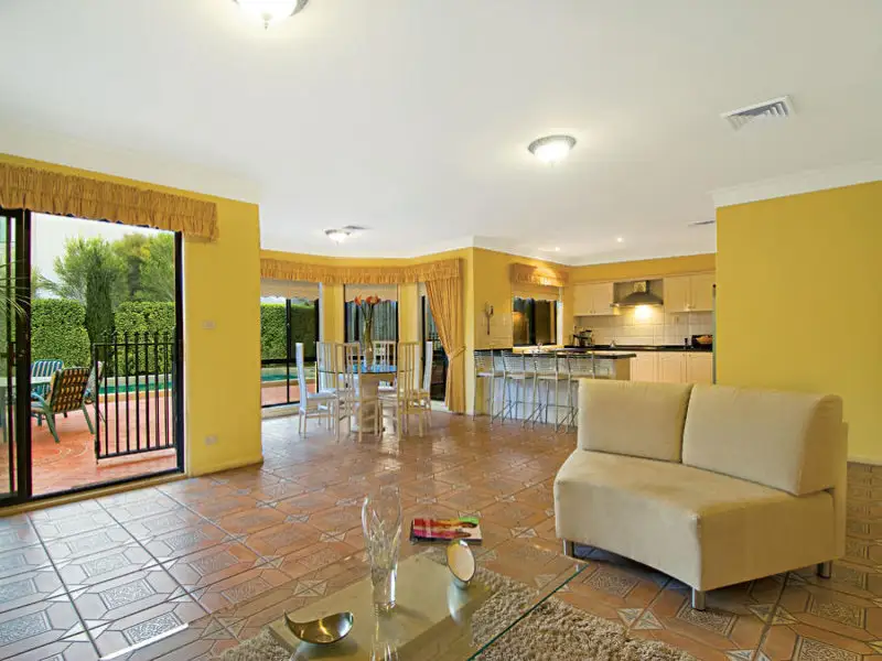 4 Nevis Place, Castle Hill Sold by Louis Carr Real Estate - image 3