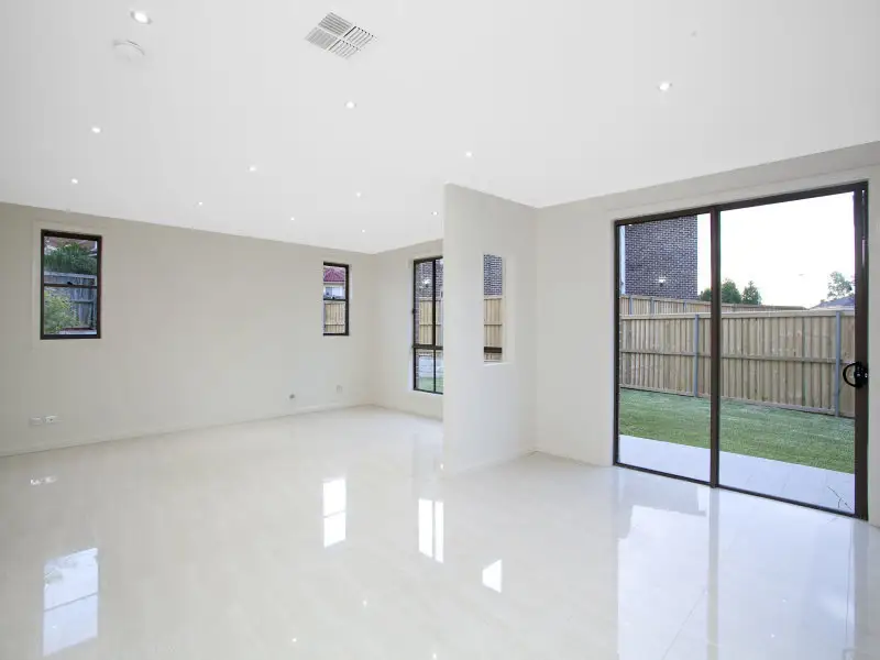 5/52-54 Acres Road, Kellyville Sold by Louis Carr Real Estate - image 3