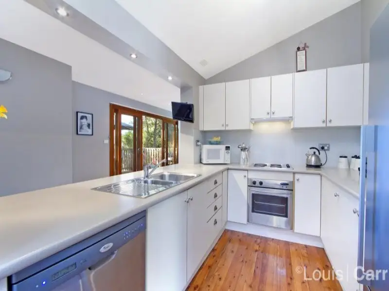 7 Greenhill Close, Castle Hill Sold by Louis Carr Real Estate - image 2