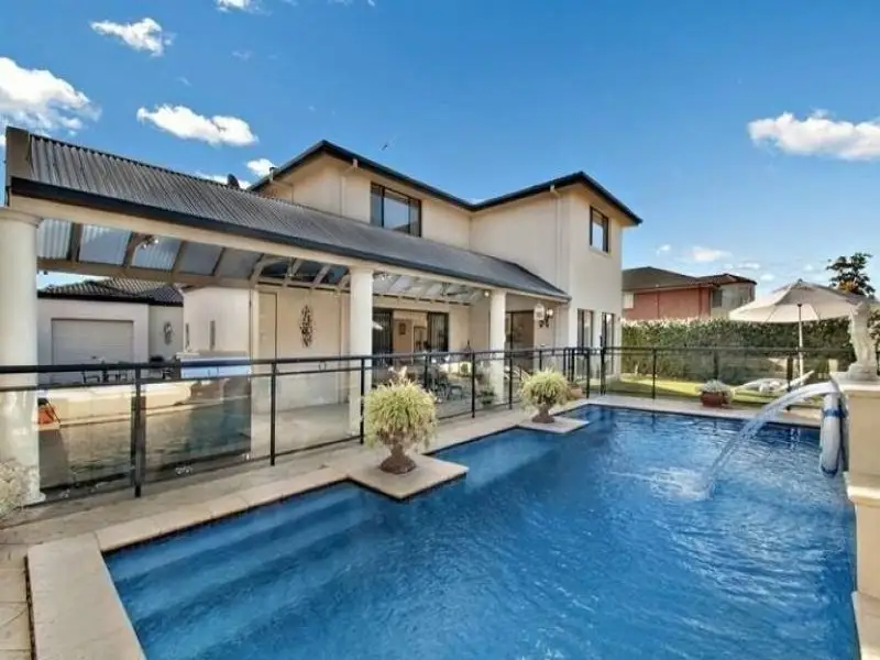 10 Emlyn Place, Beaumont Hills Sold by Louis Carr Real Estate - image 2