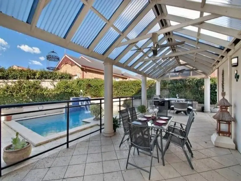 10 Emlyn Place, Beaumont Hills Sold by Louis Carr Real Estate - image 3