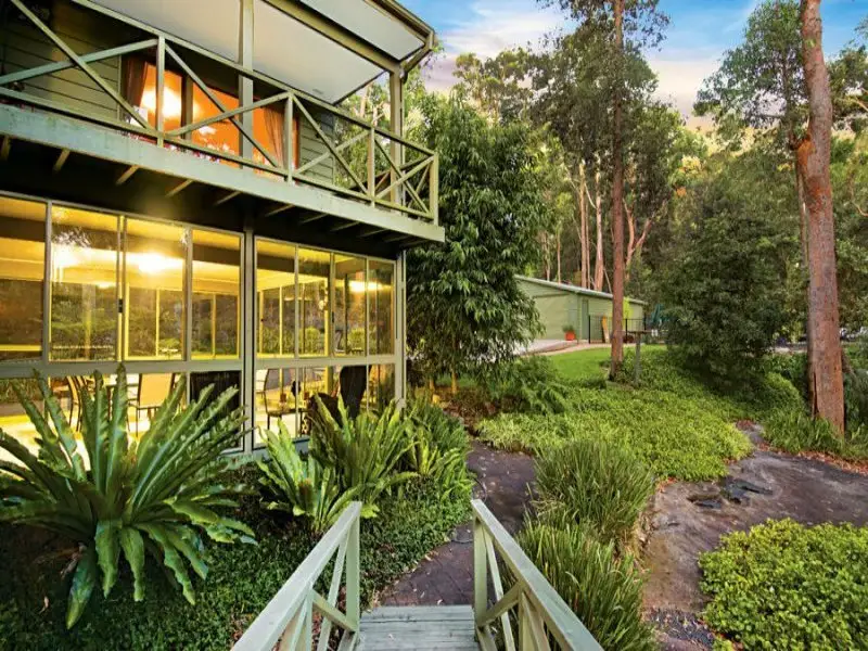 7 Rivendell Way, Glenhaven Sold by Louis Carr Real Estate - image 2