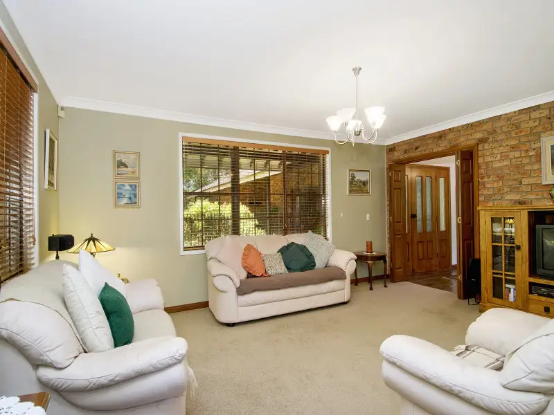 31 Rosewood Place, Cherrybrook Sold by Louis Carr Real Estate - image 3