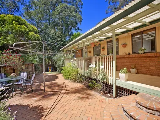 2 Dickson Avenue, West Pennant Hills Sold by Louis Carr Real Estate